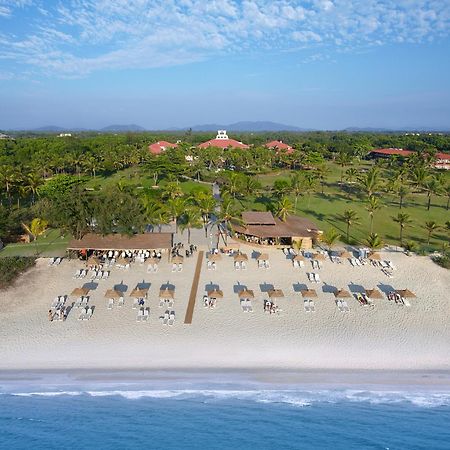 Caravela Beach Resort Varca Exterior foto Aerial view of the beach at the Iberostar Grand Hotel Bávaro