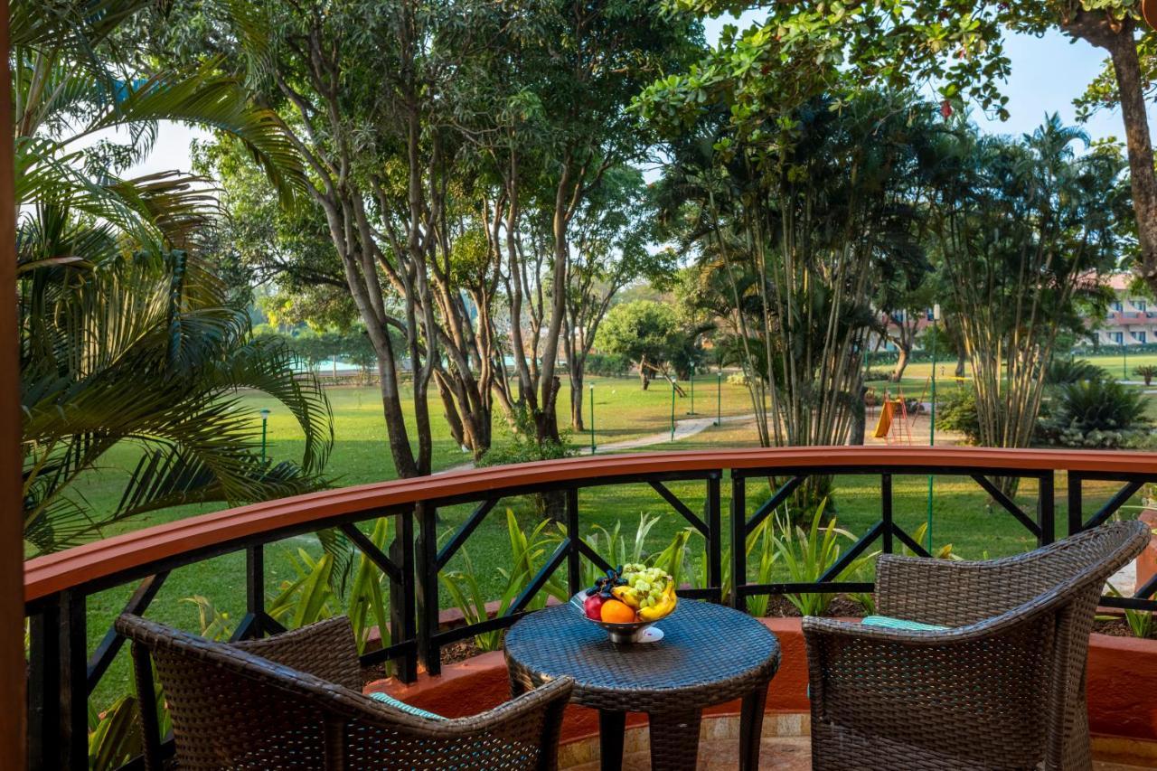 Caravela Beach Resort Varca Exterior foto The Royal Golf Course