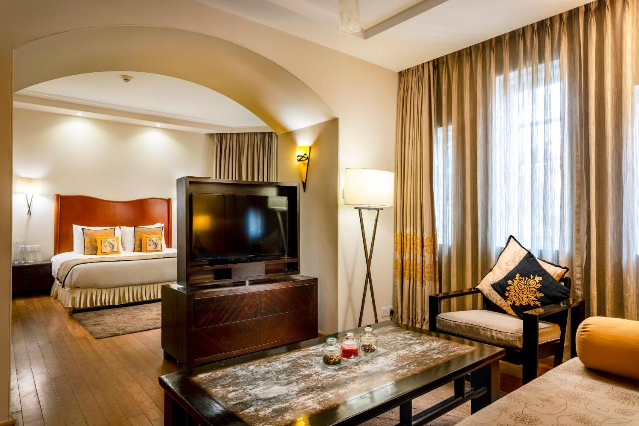 Caravela Beach Resort Varca Exterior foto A suite at the hotel