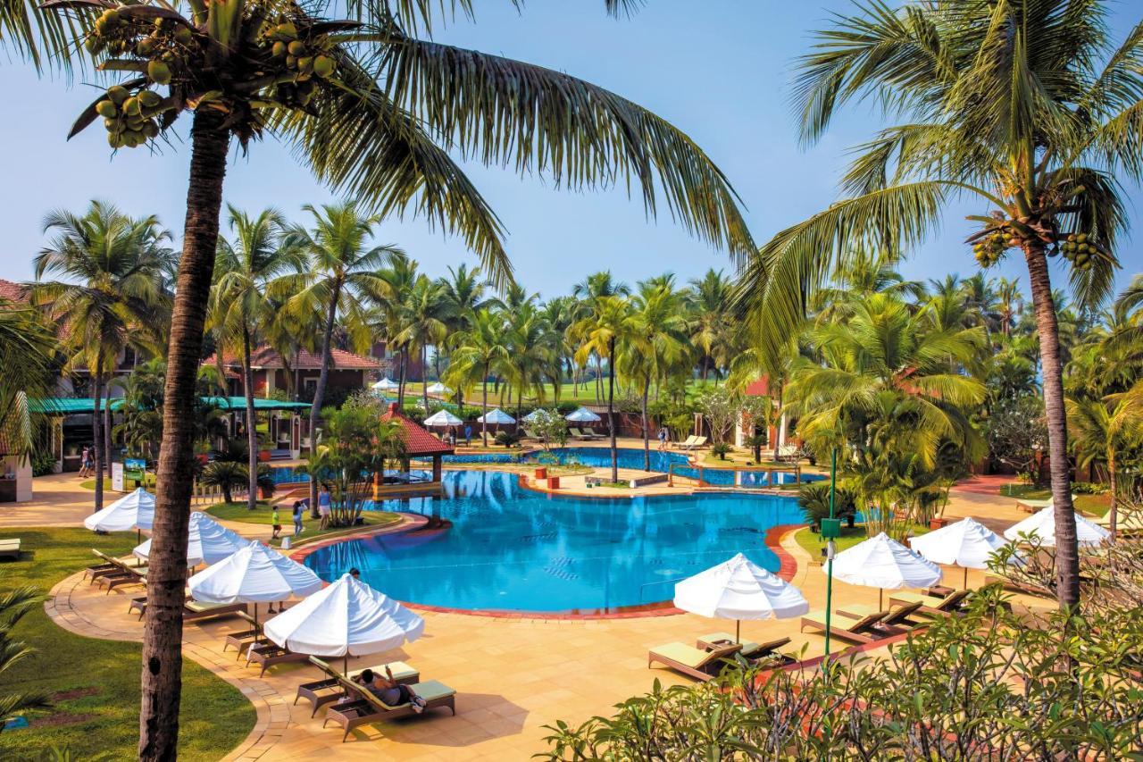 Caravela Beach Resort Varca Exterior foto Pool at the Royal Mirage